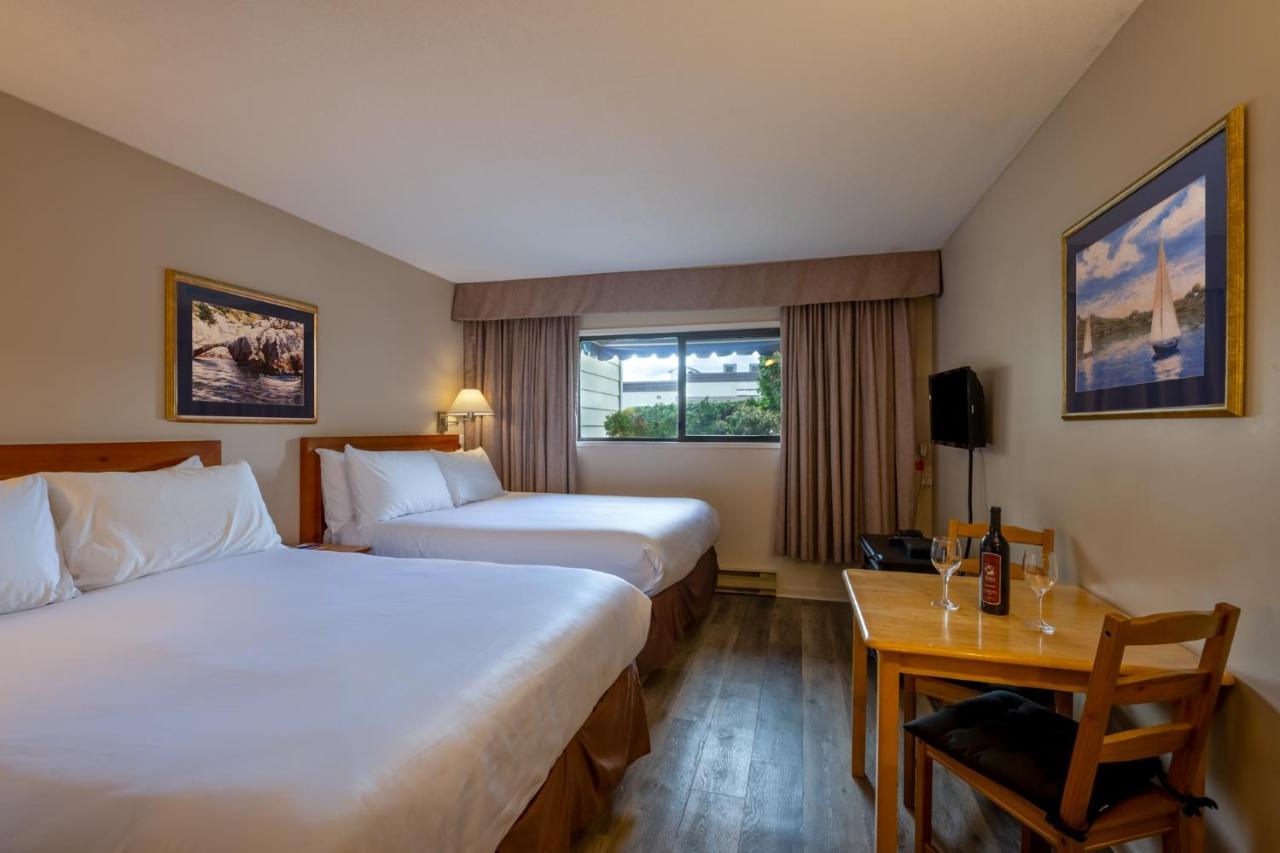 Sidney Waterfront Inn & Suites Екстер'єр фото