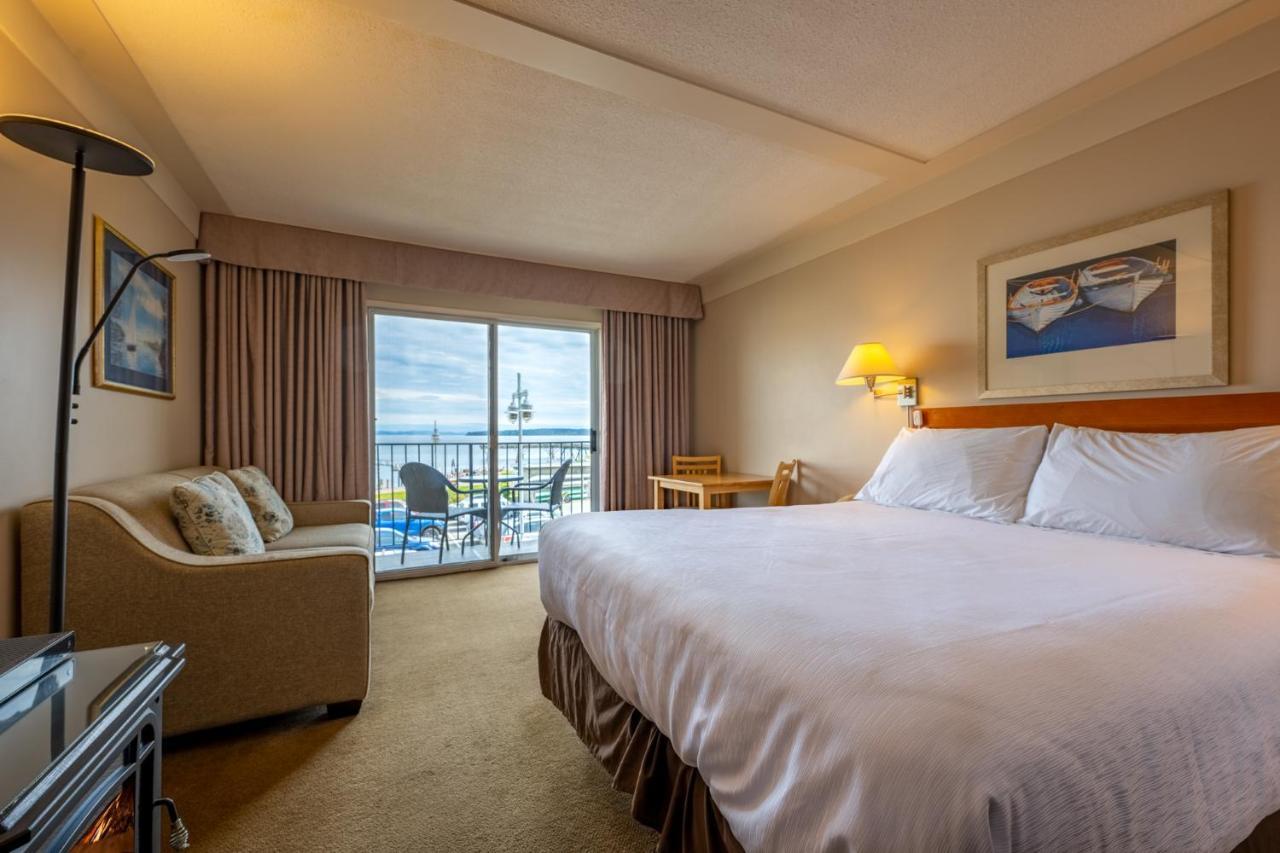Sidney Waterfront Inn & Suites Екстер'єр фото