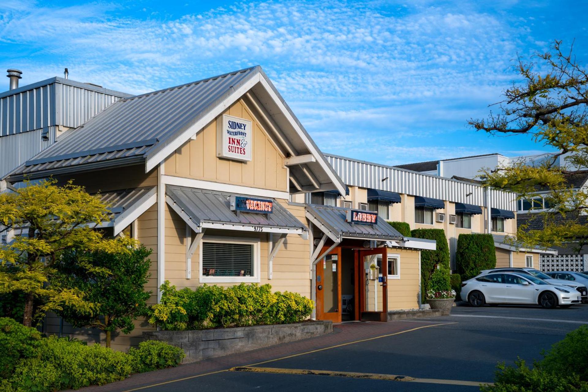Sidney Waterfront Inn & Suites Екстер'єр фото