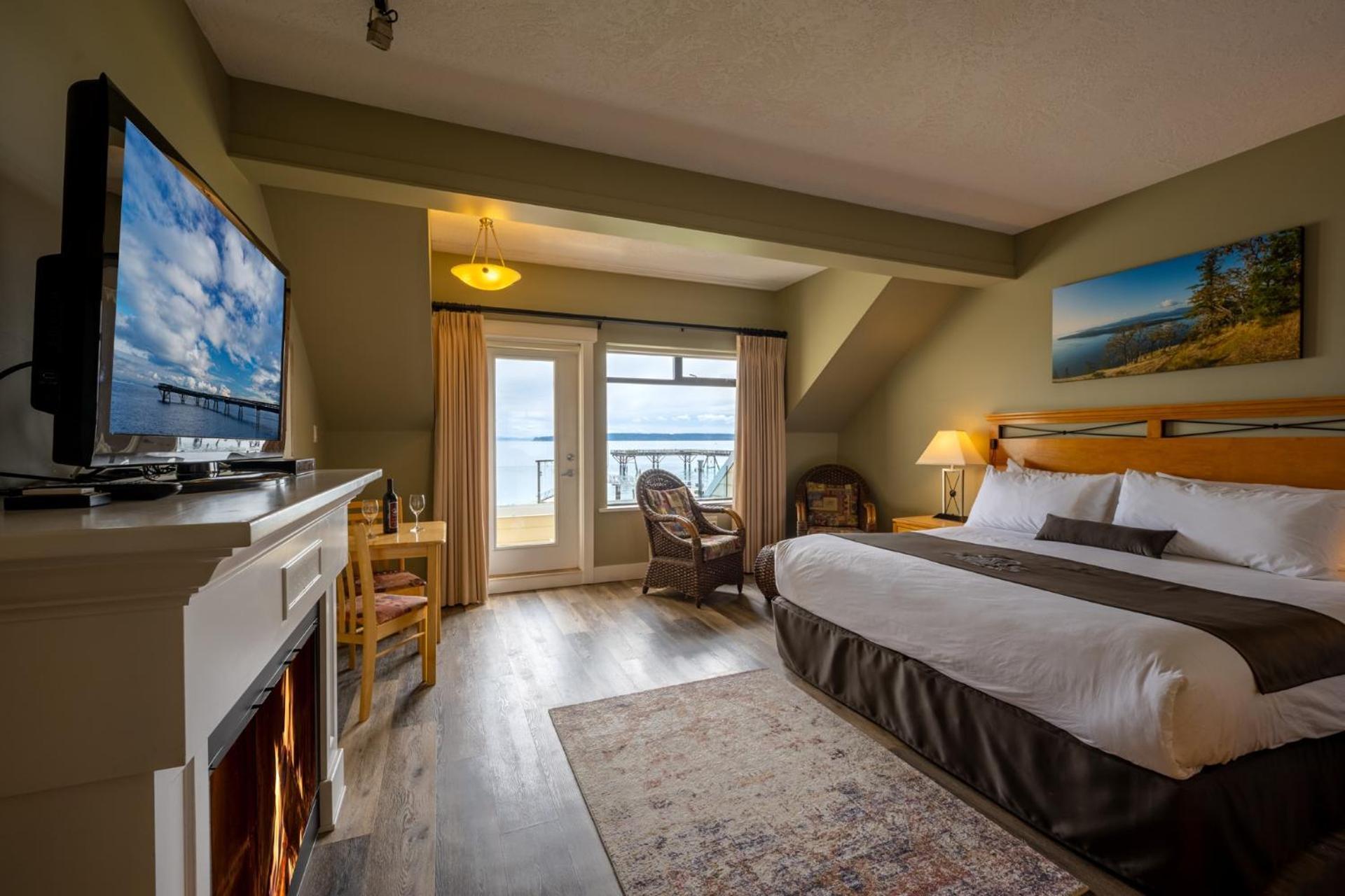 Sidney Waterfront Inn & Suites Екстер'єр фото