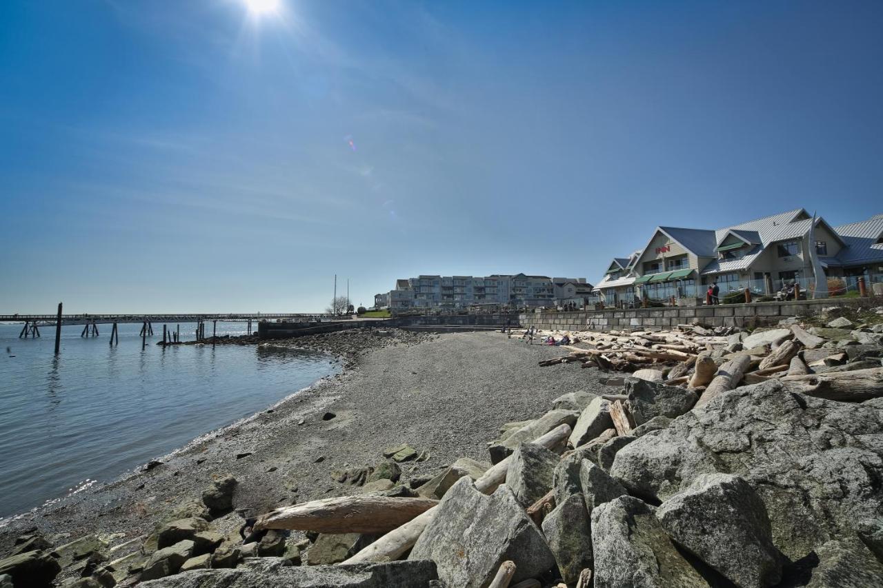 Sidney Waterfront Inn & Suites Екстер'єр фото